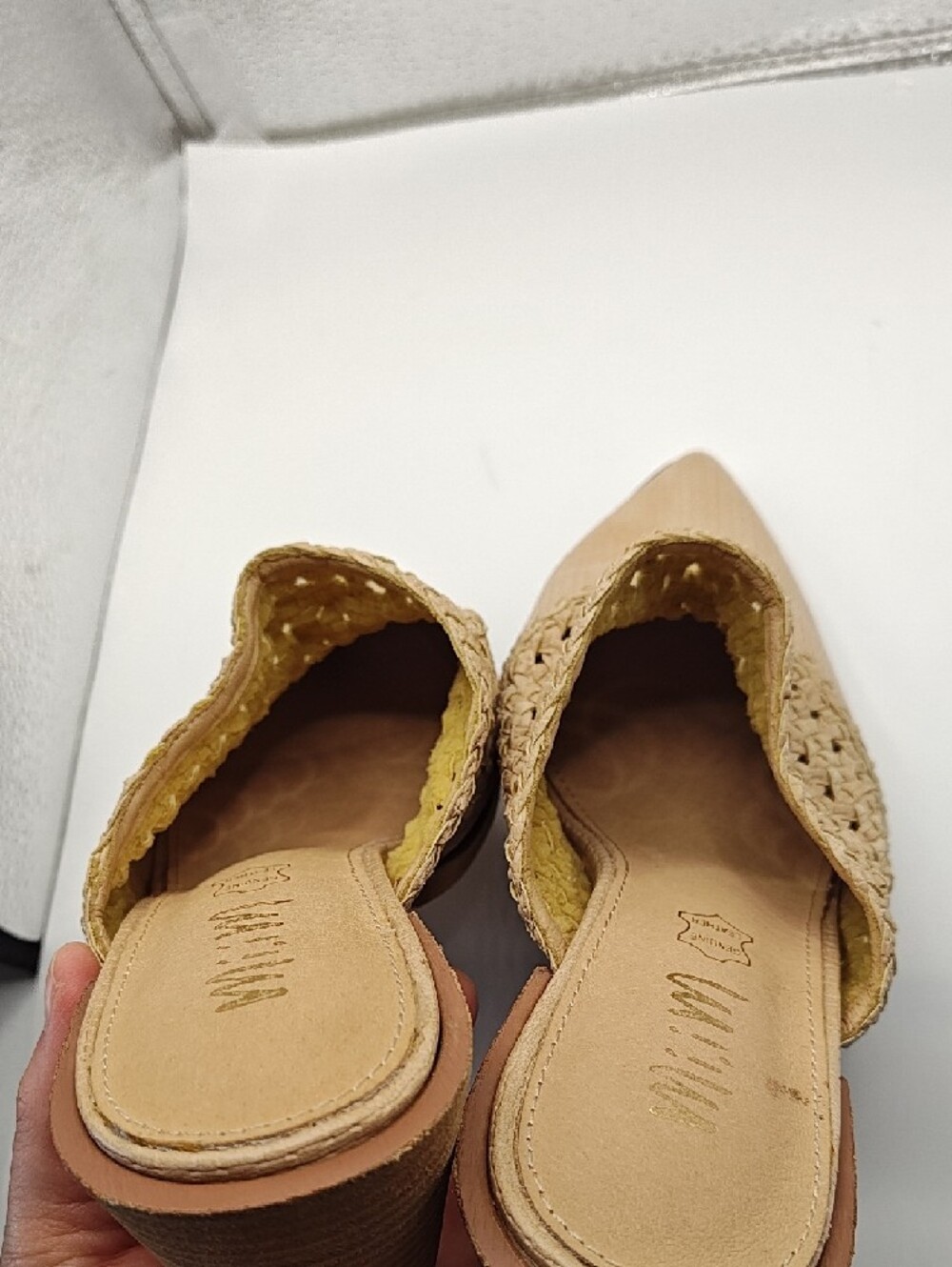 Mi.im. Leather Woven Pointed-Toe Mules in Tan 8.5 - Picture 8 of 9